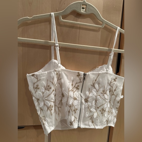 Women’s White & Gold Top (XS) - Picture 7 of 13